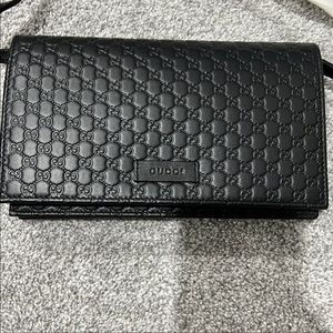 Gucci wallet/crossbody